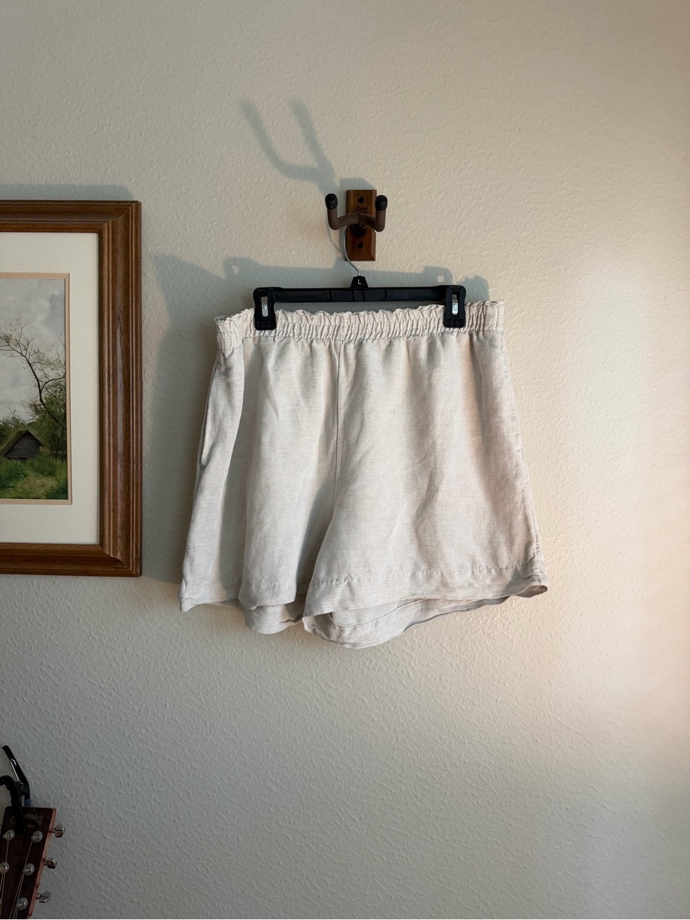 H&M High-Waist Linen-Blend Shorts in Off-White